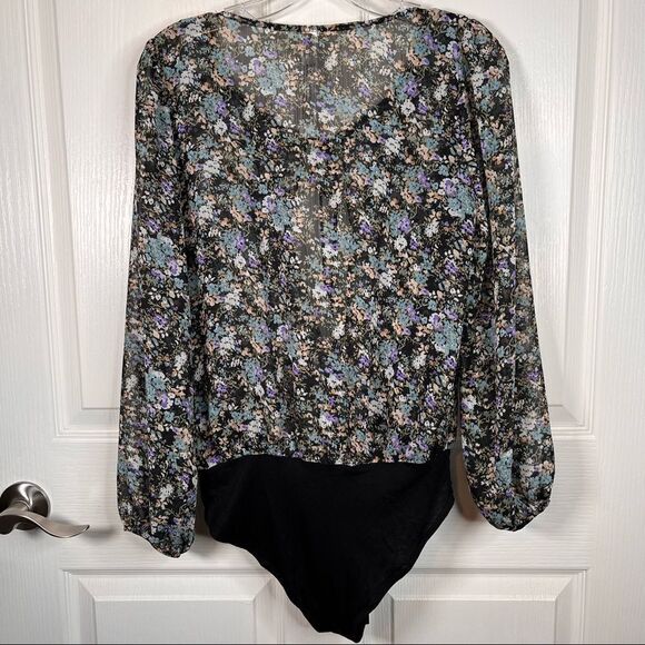 Free People Floral Blouse Bodysuit Deep Vneck Tie Neck Sz XS Intimately FP - Picture 10 of 15